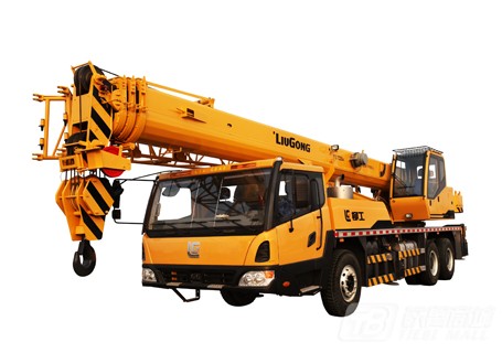 柳工TC250-4汽車起重機