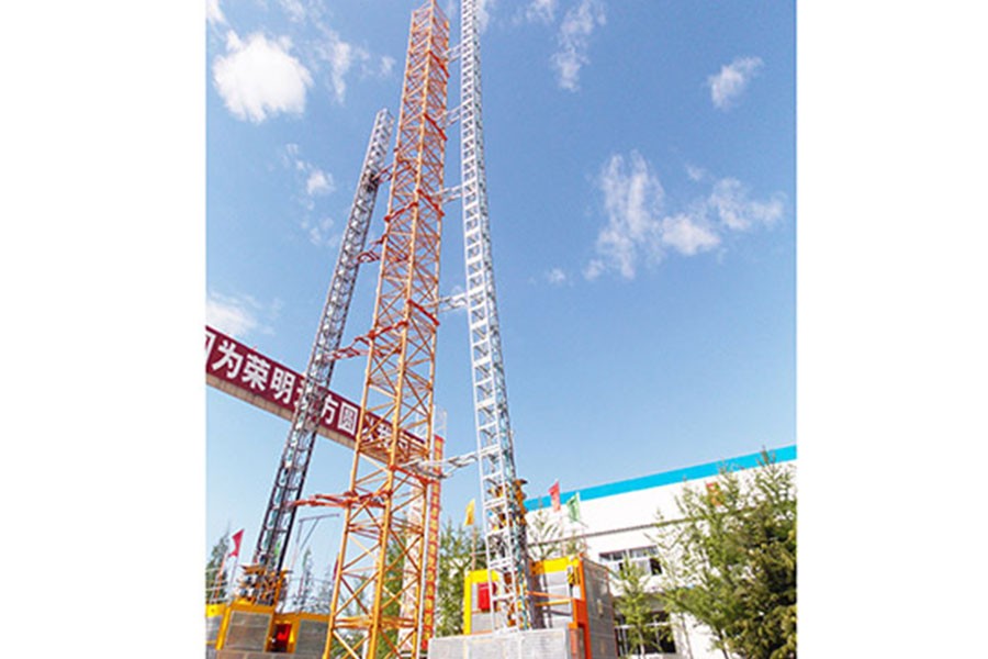 方圓SC100曲線型施工升降機