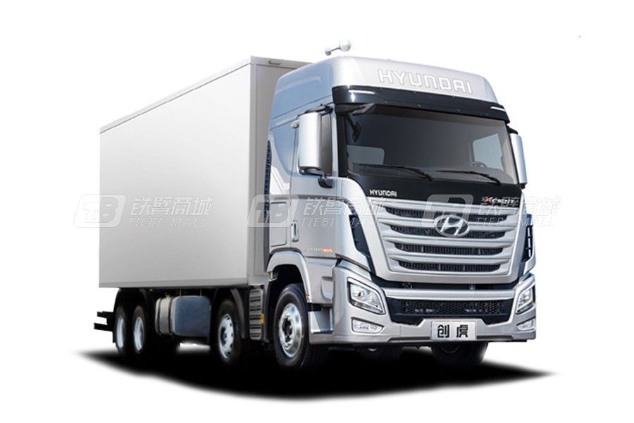 現代商用車創虎 8x4 440馬力 載貨版牽引車