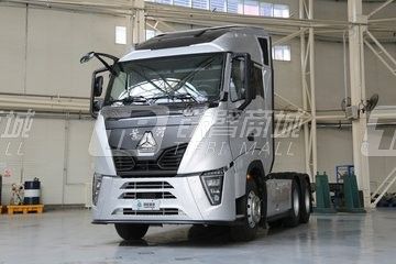 中國重汽黃河X7 6×4 460馬力牽引車